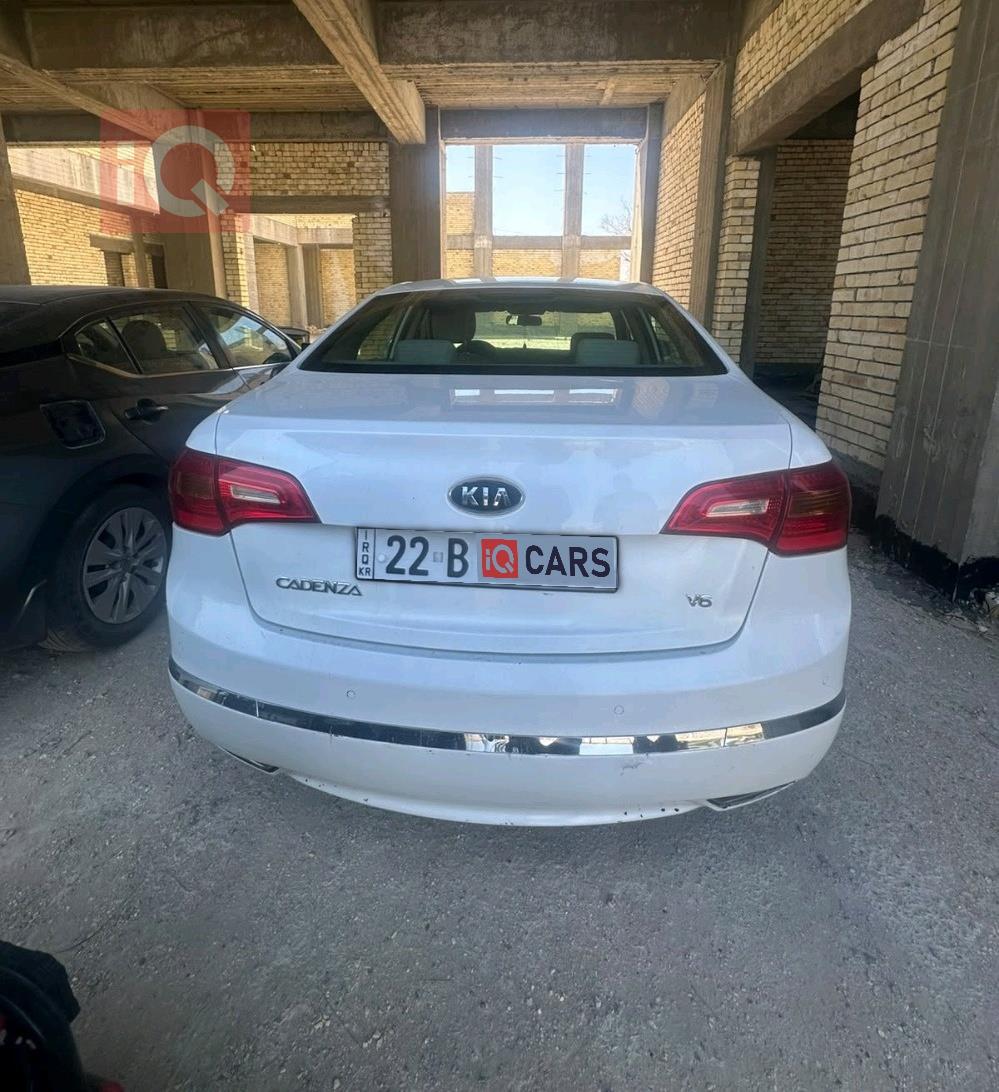 كيا كادينزا